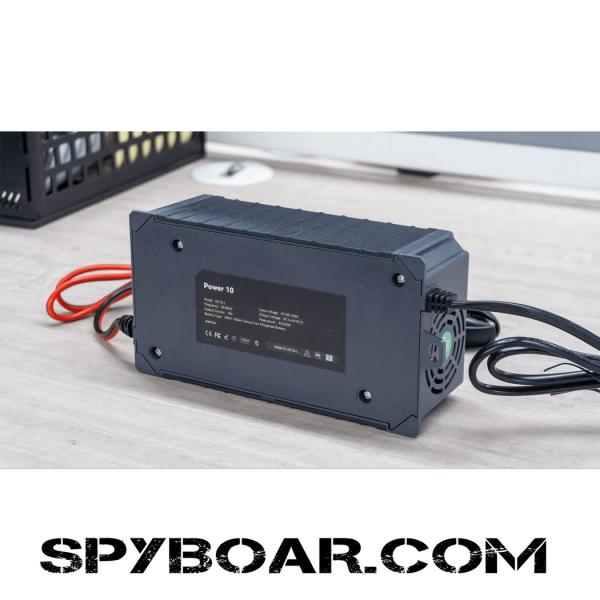 Intelligent charger DEMUDA DMD-DC10-L – for lithium and lead-acid batteries 12V