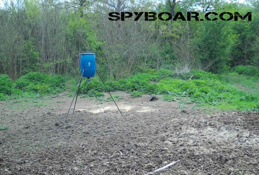 тринога-за-бидони-стойка